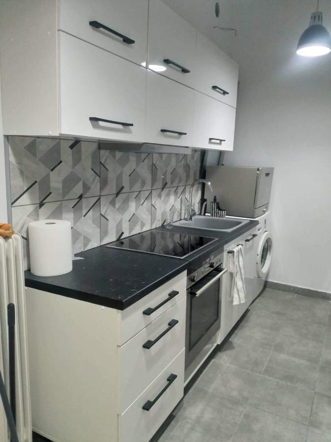 A Convenient Apartment In The Heart Of アテネ エクステリア 写真
